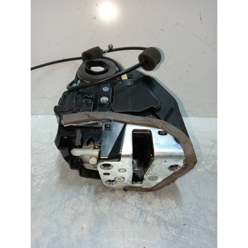 Recambio de motor cierre centralizado trasero derecho para toyota rav 4 (a3) 2.2 d-cat referencia OEM IAM A046693  5P