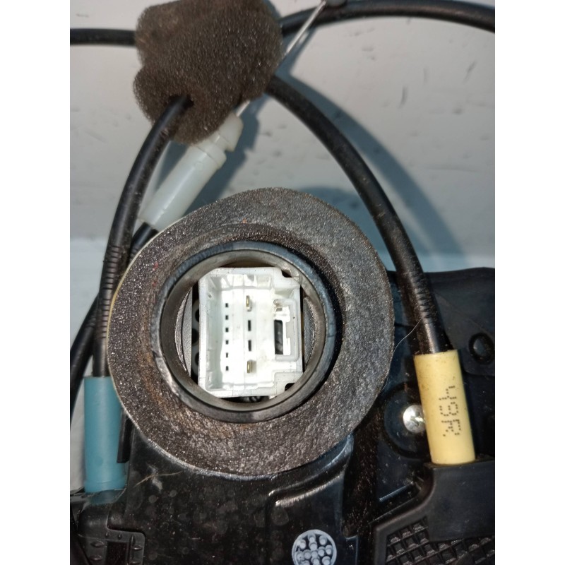 Recambio de motor cierre centralizado trasero derecho para toyota rav 4 (a3) 2.2 d-cat referencia OEM IAM A046693  5P