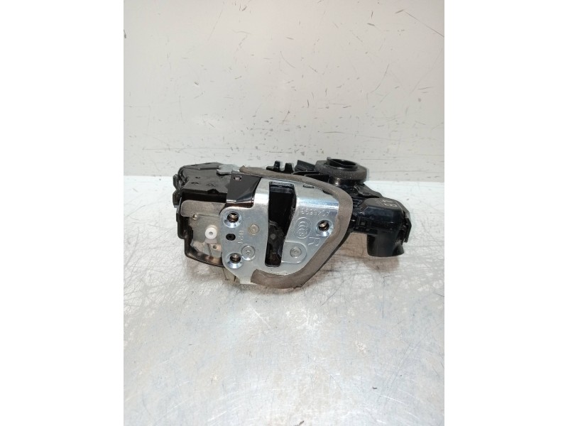 Recambio de motor cierre centralizado delantero derecho para toyota rav 4 advance hybrid referencia OEM IAM A046693  5P