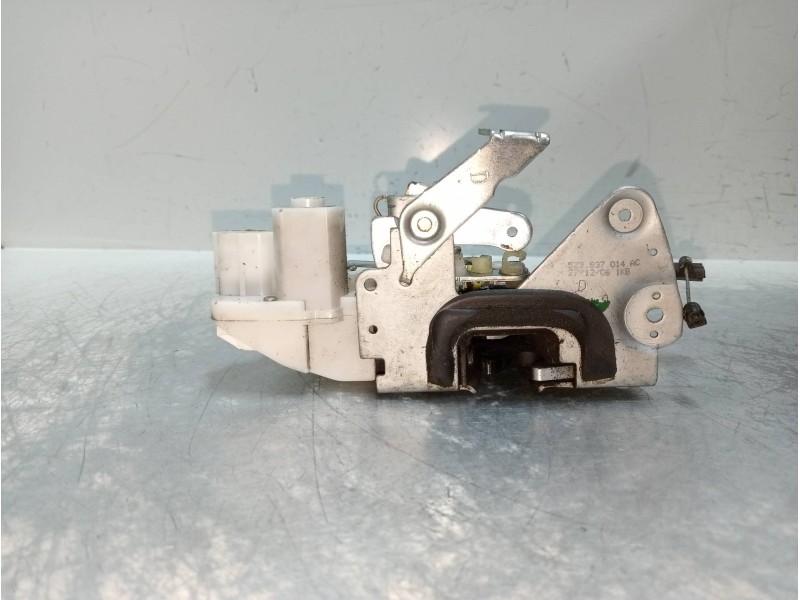 Recambio de motor cierre centralizado delantero derecho para volkswagen fox (5z1) básico referencia OEM IAM   3P