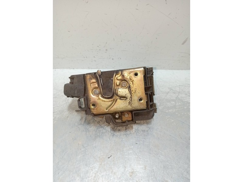 Recambio de motor cierre centralizado delantero izquierdo para volkswagen golf iii cabrio (1e7) 2.0 referencia OEM IAM   2P