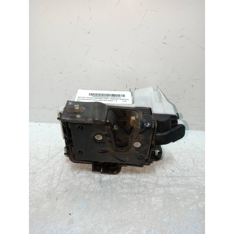 Recambio de motor cierre centralizado trasero derecho para volkswagen polo berlina (6n2) 1.4 referencia OEM IAM 6N4839016C  5P