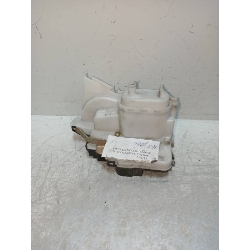 Recambio de motor cierre centralizado trasero derecho para volkswagen polo berlina (6n2) 1.4 referencia OEM IAM 6N4839016C  5P