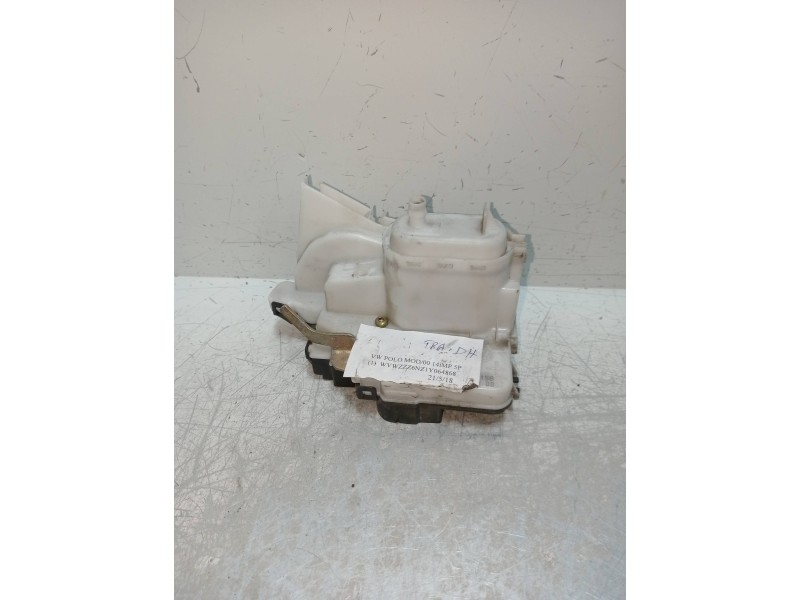 Recambio de motor cierre centralizado trasero derecho para volkswagen polo berlina (6n2) 1.4 referencia OEM IAM 6N4839016C  5P