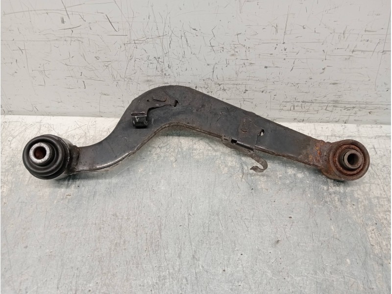Recambio de brazo suspension superior trasero izquierdo para toyota rav 4 referencia OEM IAM   