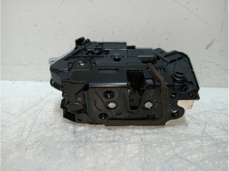 Recambio de motor cierre centralizado trasero derecho para volkswagen tiguan (5n1) referencia OEM IAM 6N0839016A  5P Recambio de motor cierre centralizado trasero derecho para volkswagen tiguan (5n1) referencia OEM IAM 6N0839016A  5P