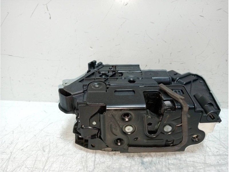 Recambio de motor cierre centralizado delantero derecho para volkswagen scirocco (138) r-line bmt referencia OEM IAM 5H1837016E 