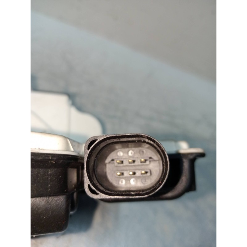 Recambio de motor cierre centralizado delantero derecho para volkswagen scirocco (138) r-line bmt referencia OEM IAM 5H1837016E 