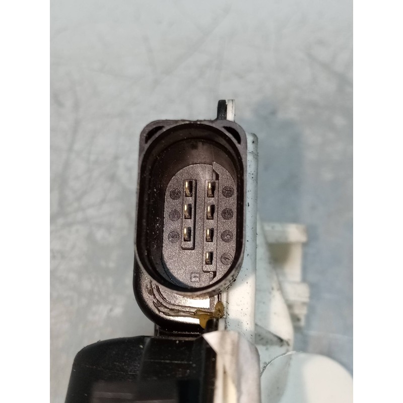 Recambio de motor cierre centralizado trasero izquierdo para volkswagen scirocco (138) r-line bmt referencia OEM IAM 5N1837015E 