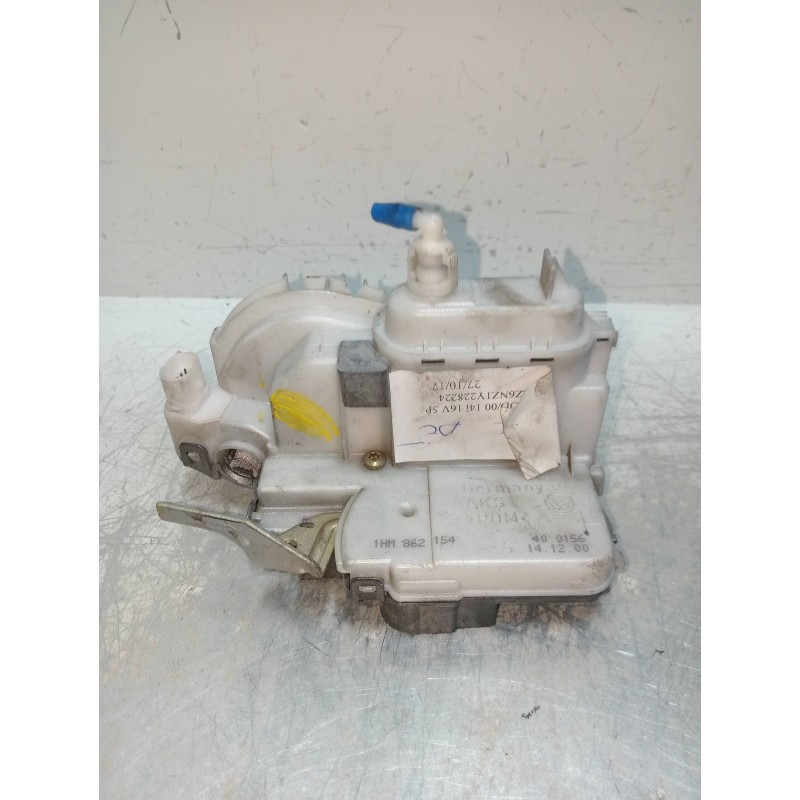 Recambio de motor cierre centralizado delantero derecho para volkswagen polo berlina (6n2) 1.4 16v referencia OEM IAM 6N1837015E