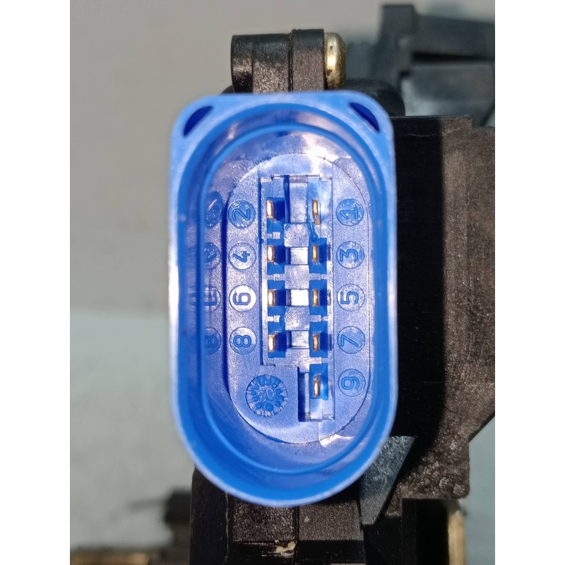 Recambio de motor cierre centralizado delantero derecho para volkswagen touareg (7la) 2.5 tdi referencia OEM IAM 3D1837016  5P