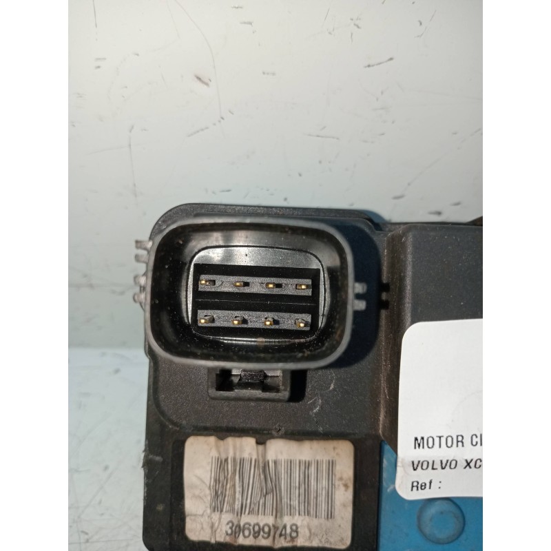 Recambio de motor cierre centralizado delantero derecho para volvo xc70 2.4 diesel cat referencia OEM IAM 30699748  5P