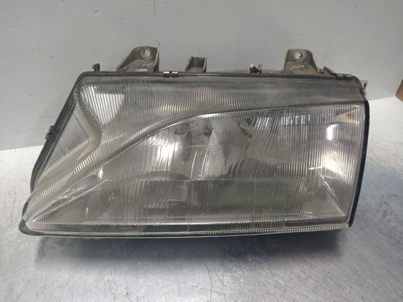 Recambio de faro izquierdo para peugeot 806 universal studios port aventura referencia OEM IAM   