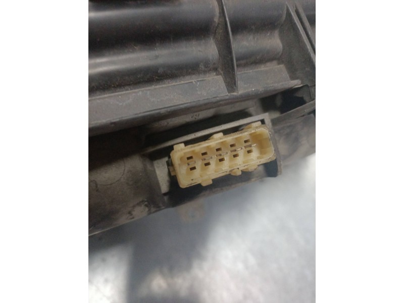 Recambio de faro izquierdo para peugeot 806 universal studios port aventura referencia OEM IAM   