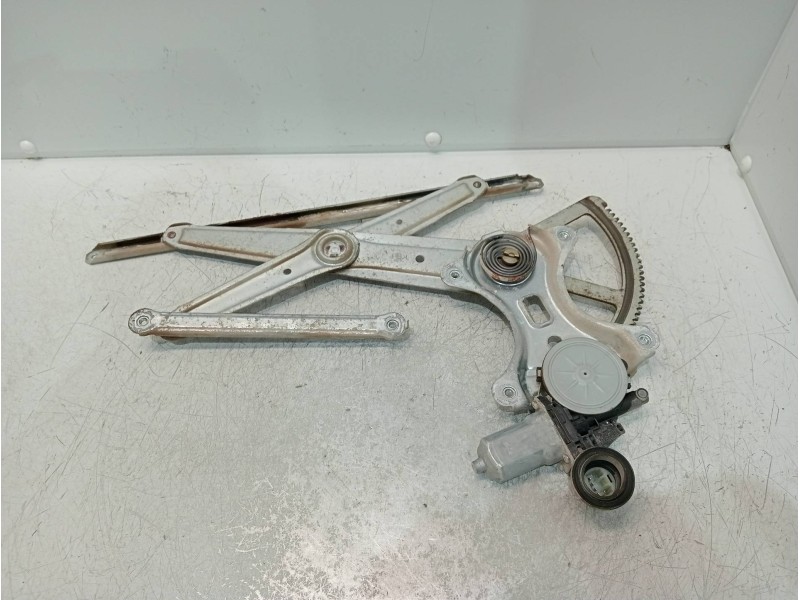 Recambio de elevalunas delantero derecho para toyota land cruiser (j12) 3.0 d-4d gx referencia OEM IAM 8571058010 0620401760 3P