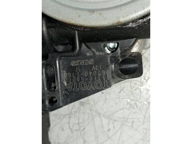 Recambio de elevalunas delantero derecho para toyota land cruiser (j12) 3.0 d-4d gx referencia OEM IAM 8571058010 0620401760 3P