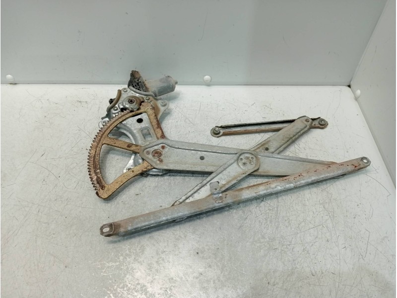 Recambio de elevalunas delantero izquierdo para toyota land cruiser (j12) 3.0 d-4d gx referencia OEM IAM 8572058010 0620401770 3