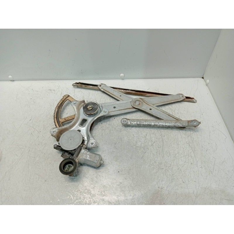 Recambio de elevalunas delantero izquierdo para toyota land cruiser (j12) 3.0 d-4d gx referencia OEM IAM 8572058010 0620401770 3