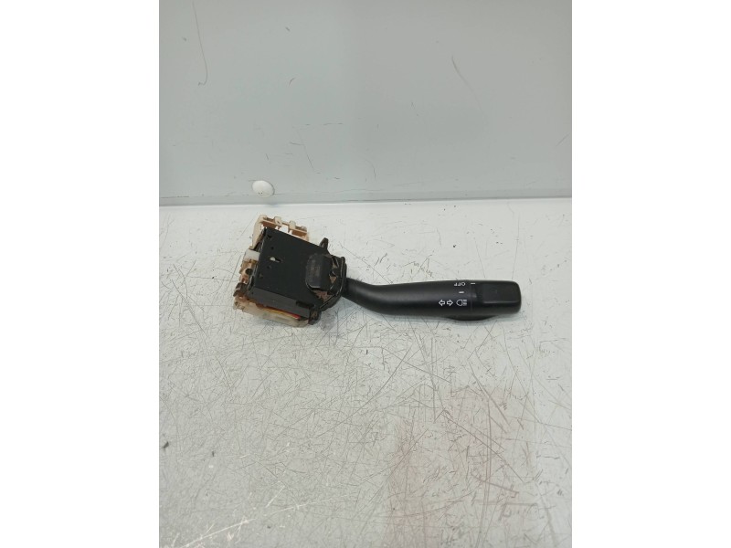 Recambio de mando luces para toyota land cruiser (j12) 3.0 d-4d gx referencia OEM IAM 17A089B  