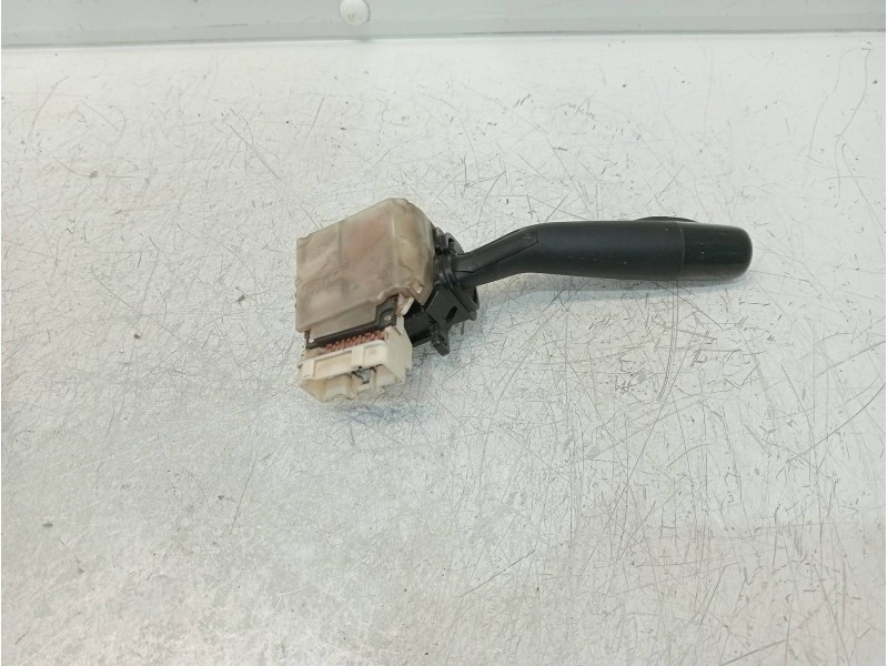 Recambio de mando luces para toyota land cruiser (j12) 3.0 d-4d gx referencia OEM IAM 17A089B  