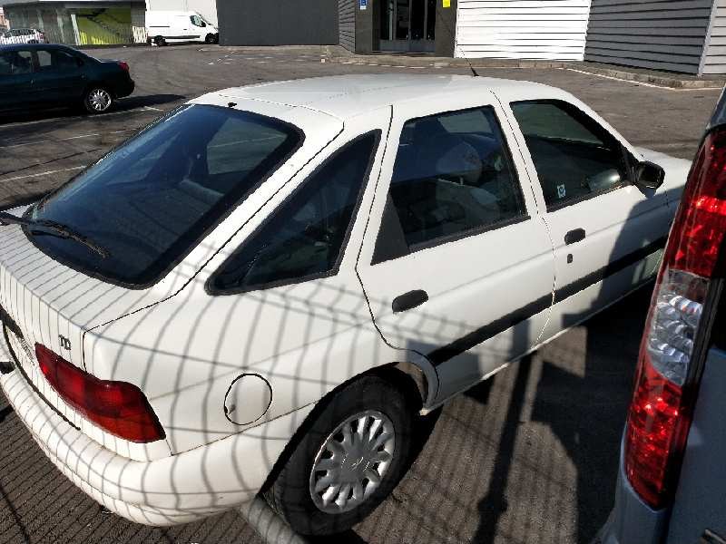 ford escort berl./turnier del año 1995