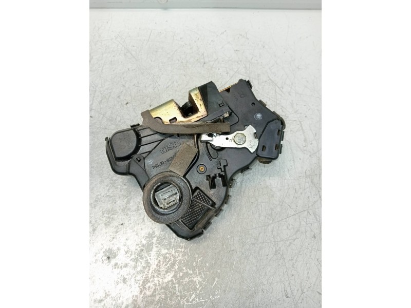 Recambio de motor cierre centralizado delantero derecho para toyota land cruiser (j12) 3.0 d-4d gx referencia OEM IAM   