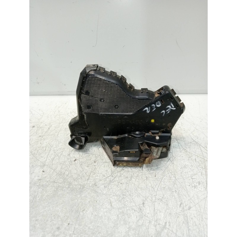 Recambio de motor cierre centralizado delantero derecho para toyota land cruiser (j12) 3.0 d-4d gx referencia OEM IAM   