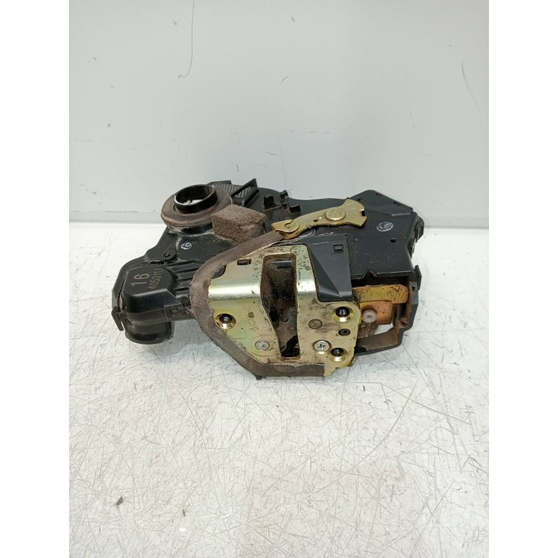 Recambio de motor cierre centralizado delantero izquierdo para toyota land cruiser (j12) 3.0 d-4d gx referencia OEM IAM   