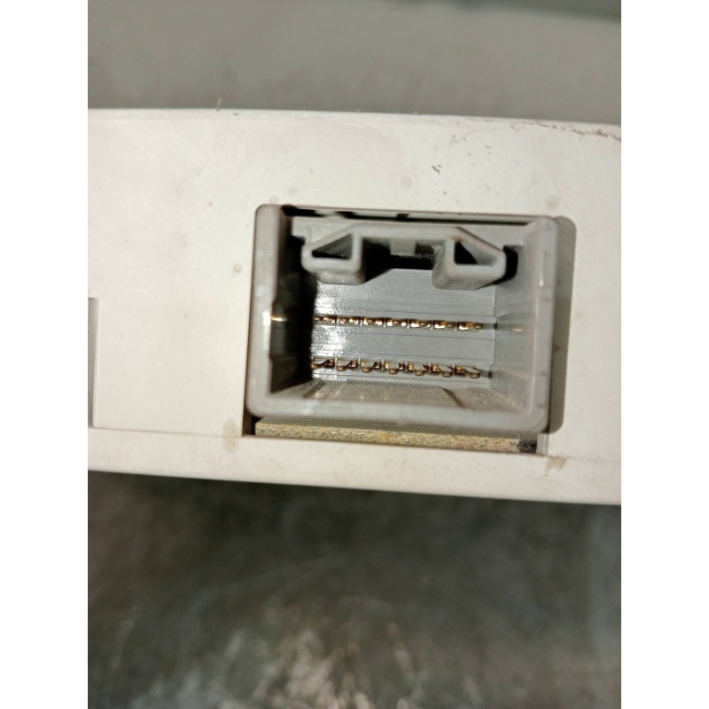 Recambio de pantalla multifuncion para toyota land cruiser (j12) 3.0 d-4d gx referencia OEM IAM 822906025 0261003741 