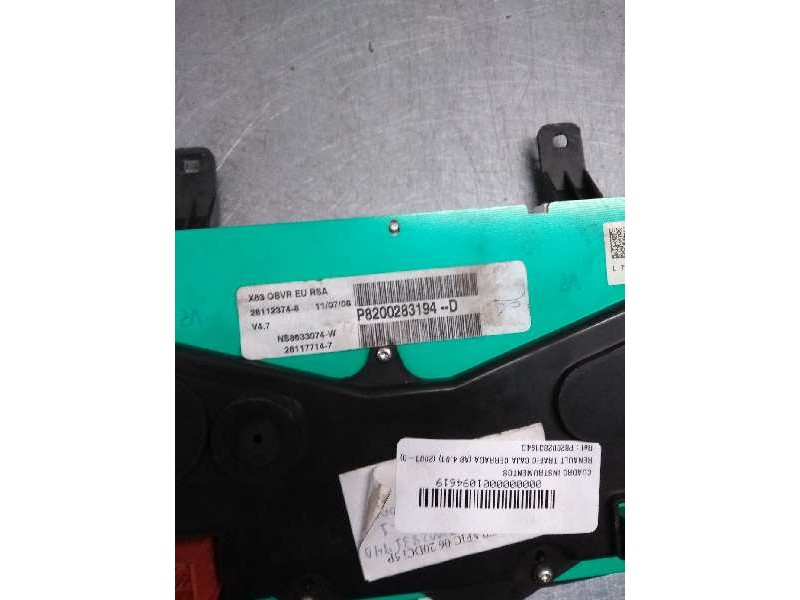 Recambio de cuadro instrumentos para renault trafic caja cerrada (ab 4.01) referencia OEM IAM P8200283194D 281177147 