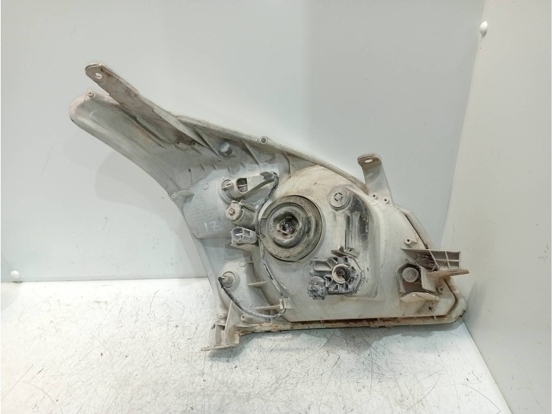 Recambio de faro izquierdo para toyota land cruiser (j12) 3.0 d-4d gx referencia OEM IAM   