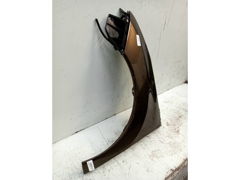 Recambio de aleta delantera izquierda para peugeot 3008 sport pack referencia OEM IAM   