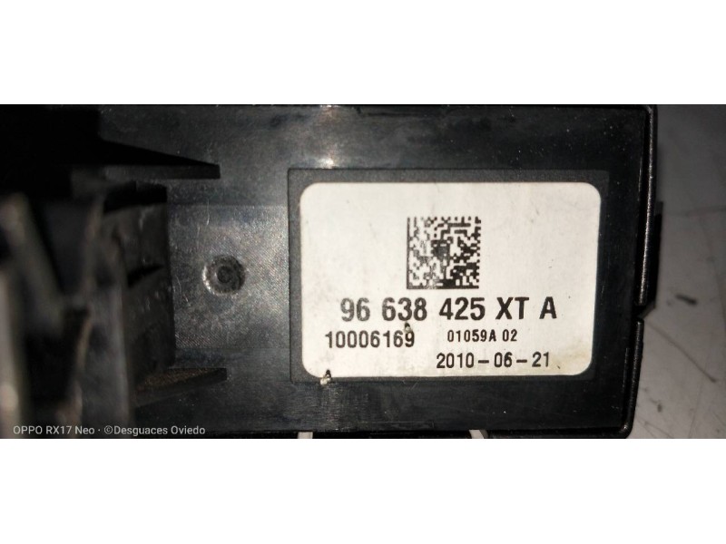 Recambio de mando multifuncion para peugeot 3008 sport pack referencia OEM IAM 96638425XT  