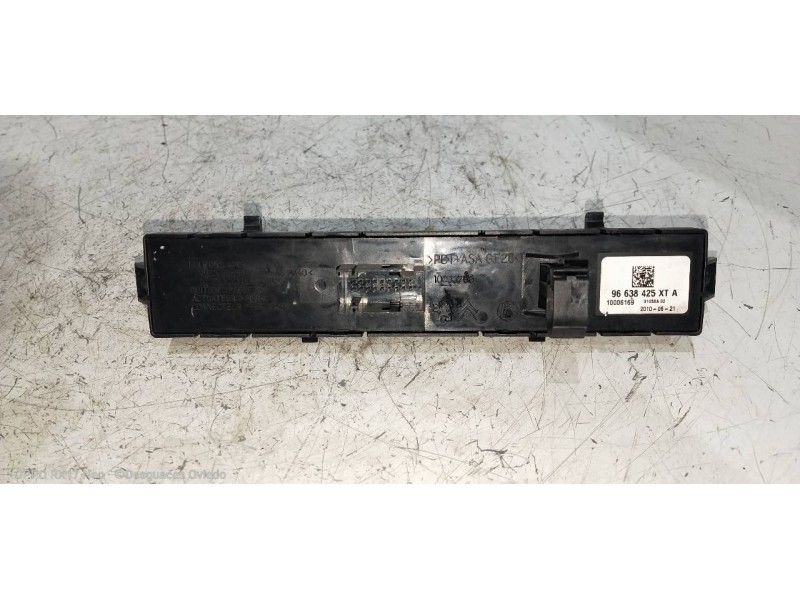 Recambio de mando multifuncion para peugeot 3008 sport pack referencia OEM IAM 96638425XT  