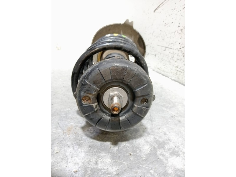 Recambio de amortiguador delantero izquierdo para peugeot 3008 sport pack referencia OEM IAM   