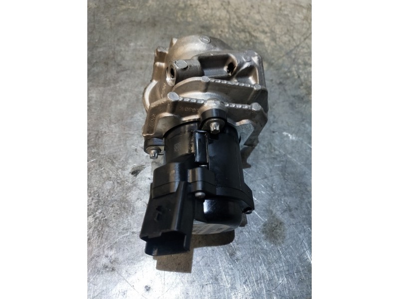 Recambio de valvula egr para peugeot 206+ básico referencia OEM IAM 9673258680  