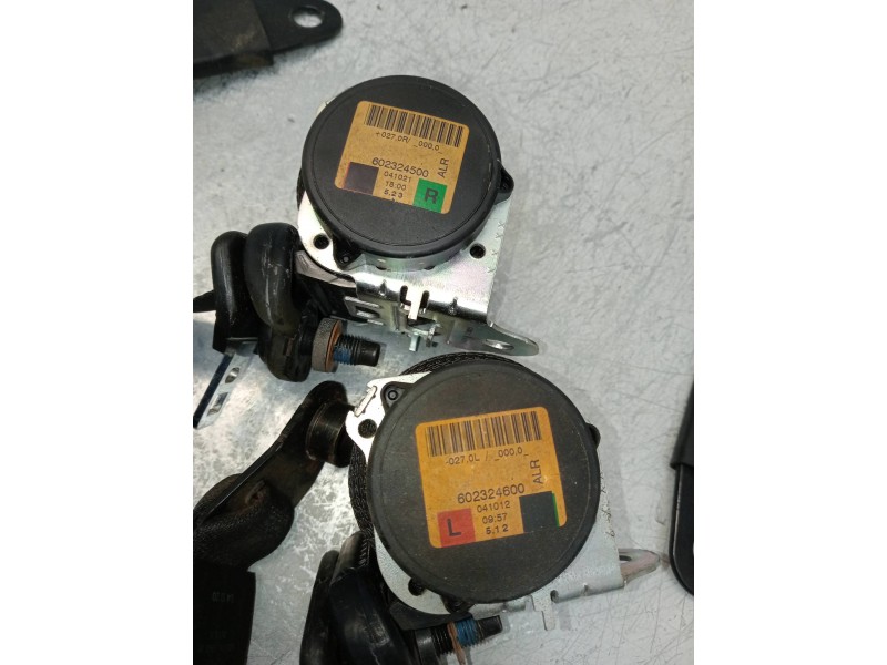 Recambio de juego cinturones trasero para land rover freelander familiarsport referencia OEM IAM 602324500  