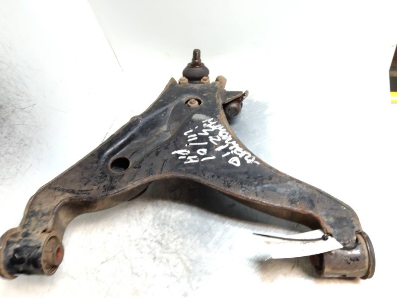 Recambio de brazo suspension inferior delantero derecho para mitsubishi montero (v60/v70) 3.2 di-d cat referencia OEM IAM   