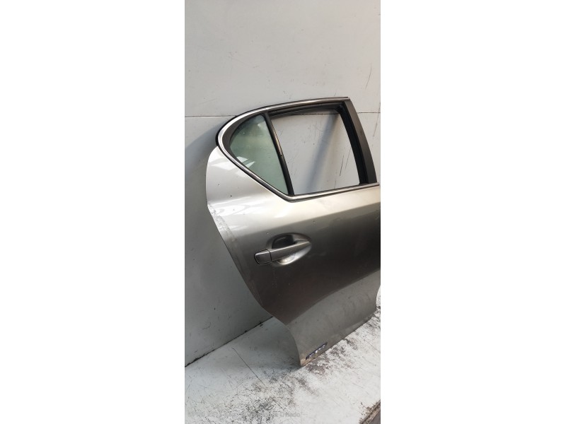 Recambio de puerta trasera derecha para lexus ct referencia OEM IAM   5P Recambio de puerta trasera derecha para lexus ct referencia OEM IAM   5P