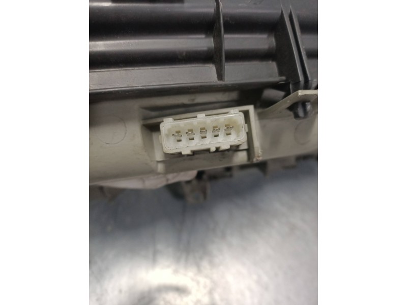 Recambio de faro izquierdo para peugeot 806 2.1 turbodiesel cat referencia OEM IAM 88201589 085584 