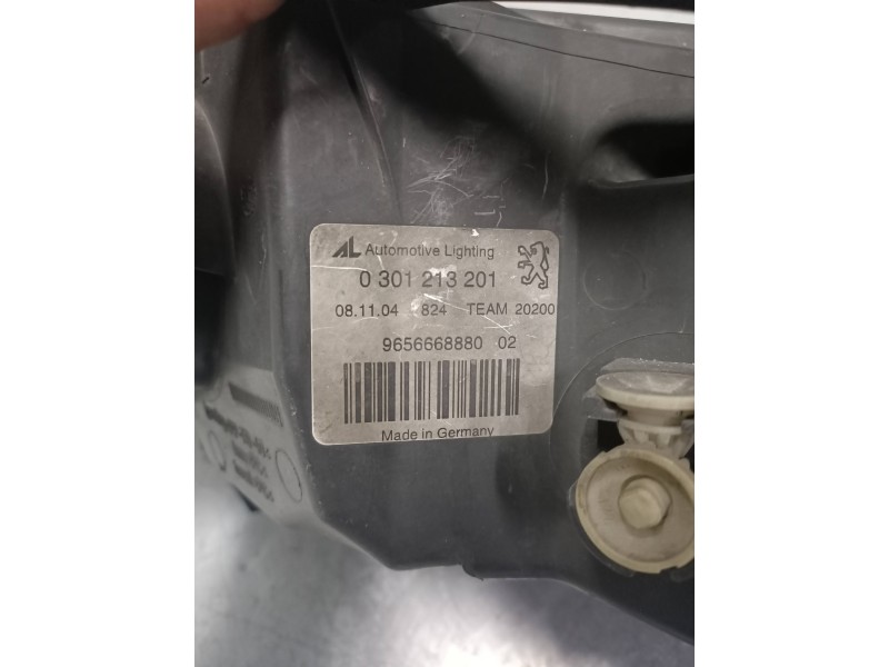 Recambio de faro izquierdo para peugeot 407 sw st sport referencia OEM IAM 9656668880 0301213201 
