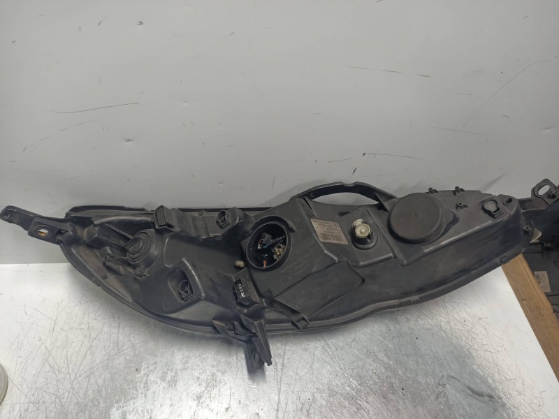 Recambio de faro izquierdo para peugeot 407 sw st sport referencia OEM IAM 9656668880 0301213201 
