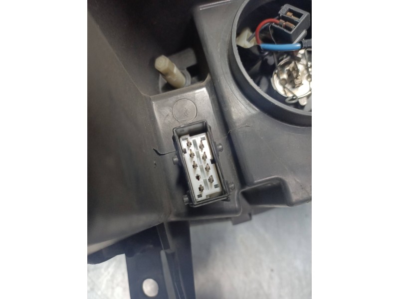 Recambio de faro izquierdo para peugeot 407 sw st sport referencia OEM IAM 9656668880 0301213201 