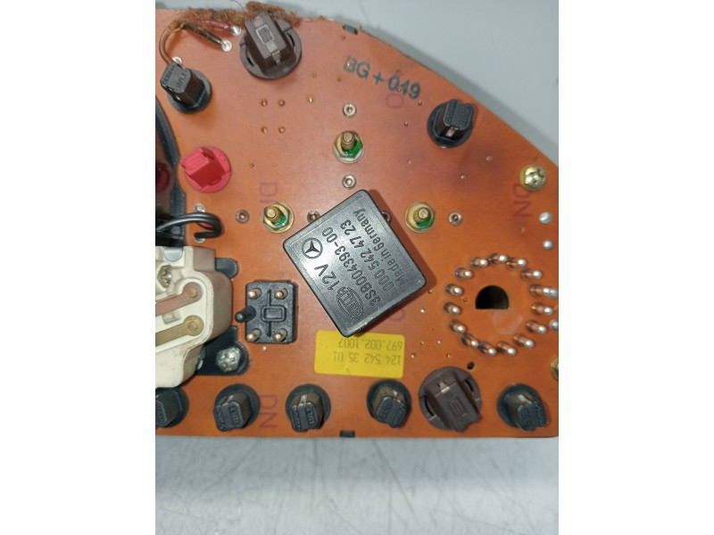 Recambio de cuadro instrumentos para mercedes clase e (w124) berlina d 300 (124.130) referencia OEM IAM 1245437421 5220025700 