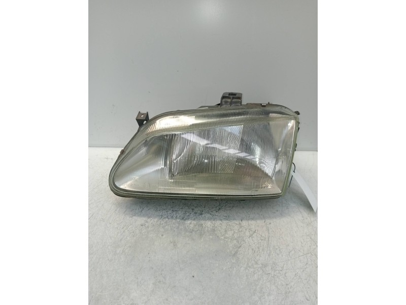 Recambio de faro izquierdo para renault megane i scenic (ja0) 1.9 dt alize referencia OEM IAM   