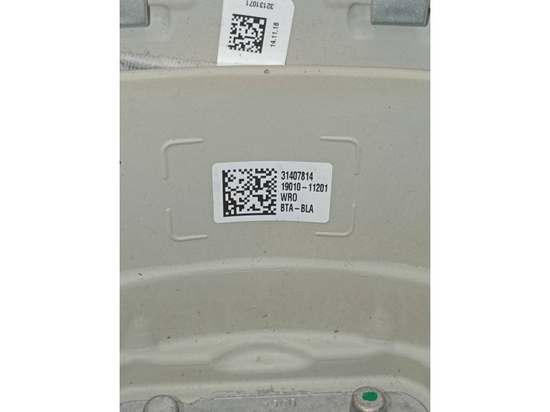 Recambio de volante para volvo v60 cross country pro awd referencia OEM IAM 6274287  