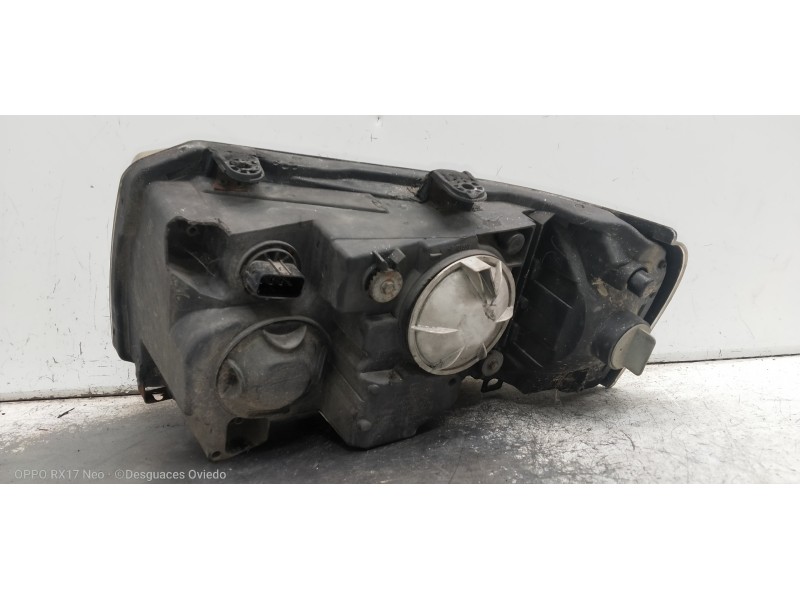 Recambio de faro derecho para land rover freelander familiarsport referencia OEM IAM   
