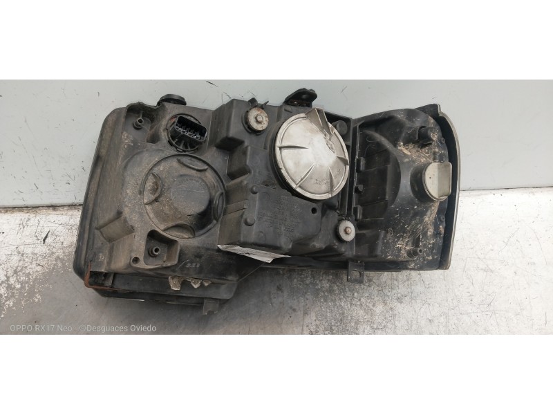 Recambio de faro derecho para land rover freelander familiarsport referencia OEM IAM   