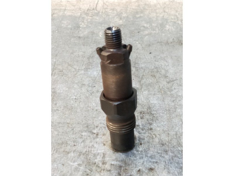 Recambio de inyector para ford orion referencia OEM IAM LCR67054020  LUCAS