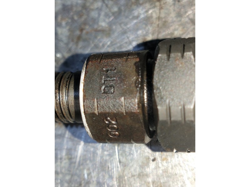 Recambio de inyector para hyundai h 1 2.5 turbodiesel referencia OEM IAM 002DT1  LUCAS